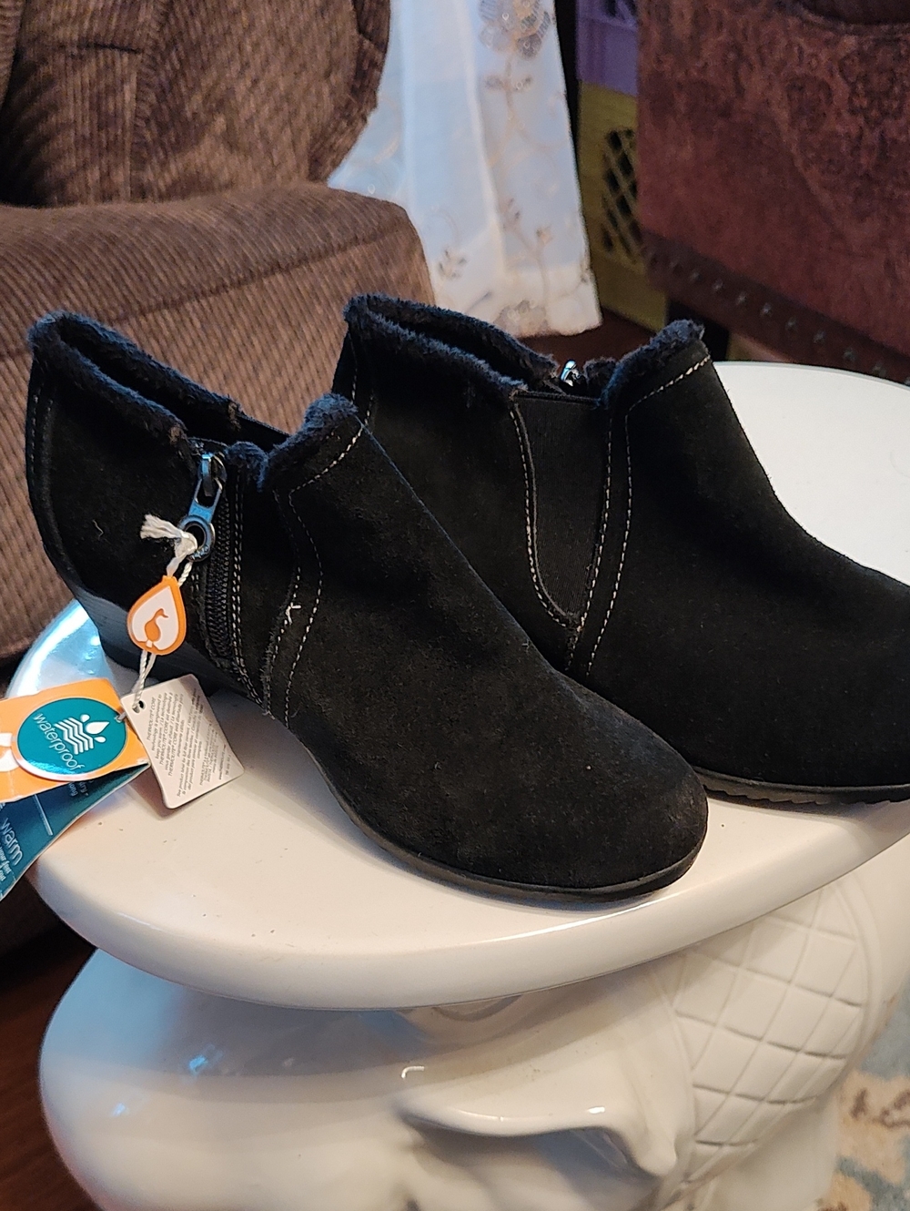 Sporto Black Suede Ankle Booties with Side Zip Size 8